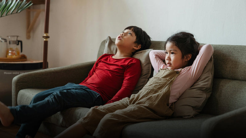 The Constant Entertainment Trap: Why Modern Kids Get Bored So Fast and How Parents Can Raise Self-Reliant Children