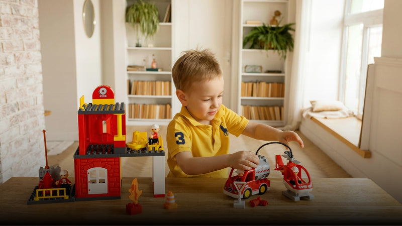 What Independent Play Looks Like at Different Ages