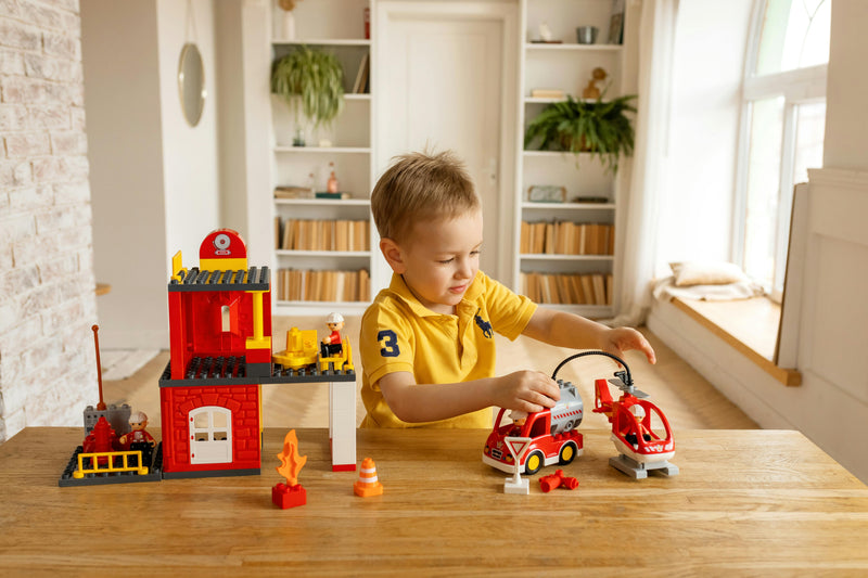 Best Toys for Independent Play (By Age and Why They Matter More Than You Think)